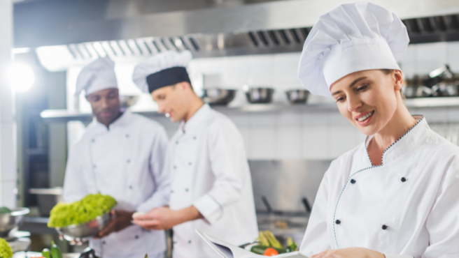 Puestos de COCINEROS en diferentes paises