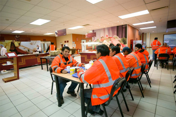 SE BUSCA PERSONAL PARA COMEDOR MINERO.